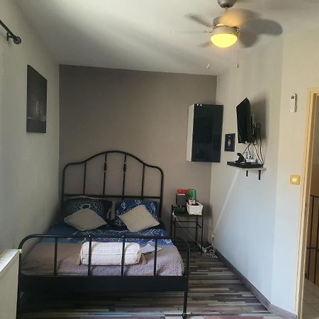 City House Appartements Entraigues-sur-la-Sorgue Exterior foto