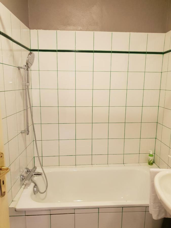 City House Appartements Entraigues-sur-la-Sorgue Exterior foto