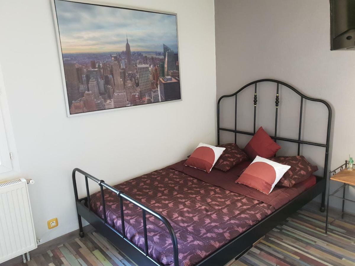City House Appartements Entraigues-sur-la-Sorgue Exterior foto