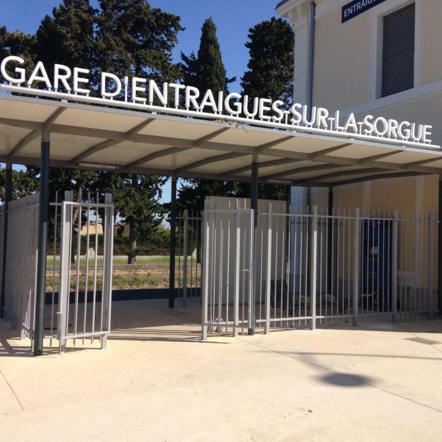 City House Appartements Entraigues-sur-la-Sorgue Exterior foto